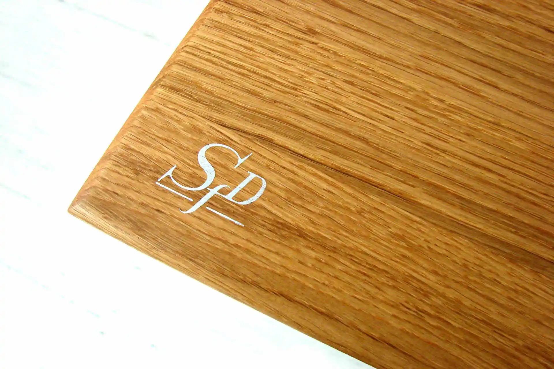 Massivholztisch Eiche Tischplattenkante abgerundet FINT BLACK 